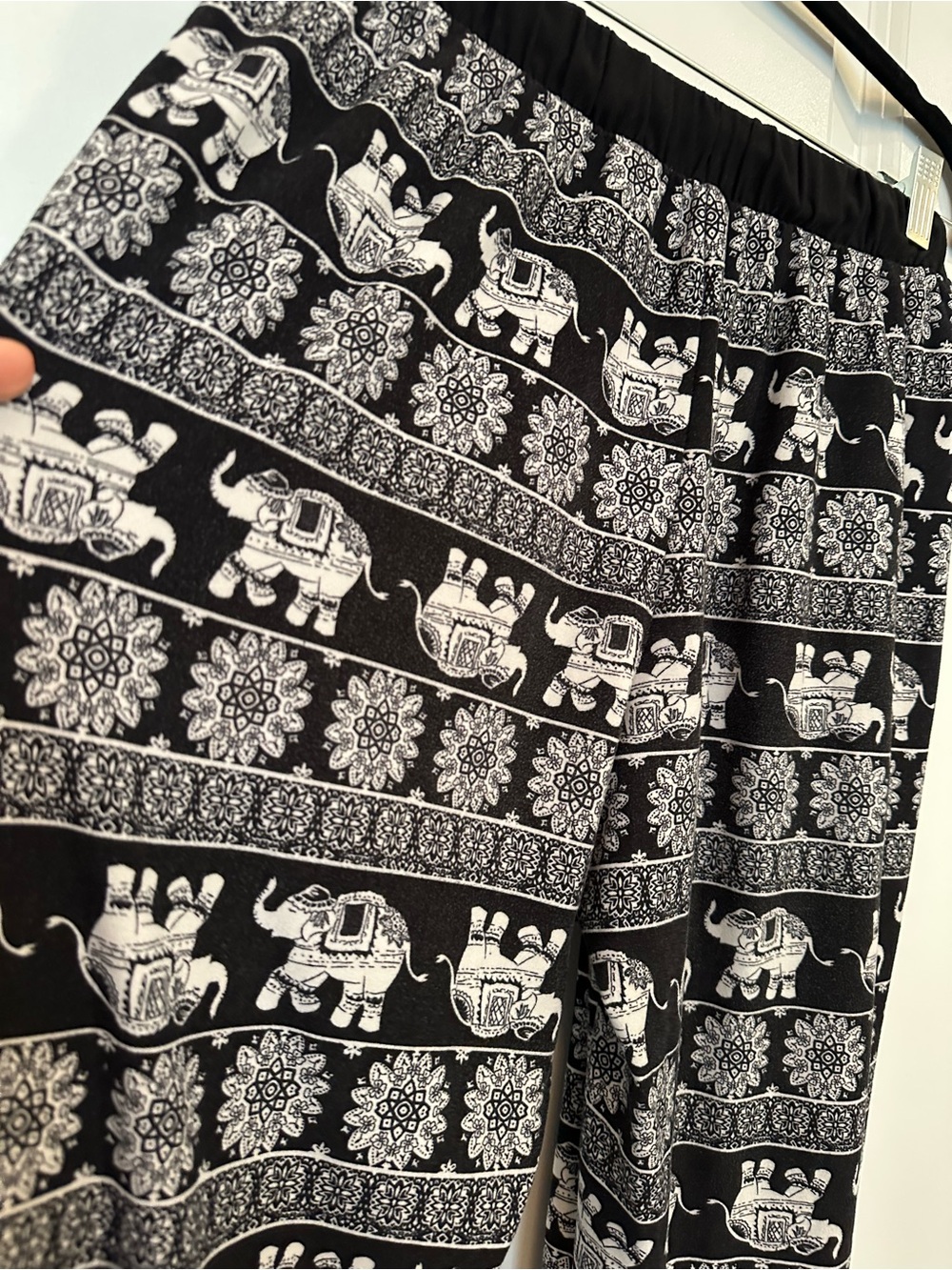 Black and White Elephant Print Jogger Pants with Elastic Waist Band Size Small - Picture 5 of 12